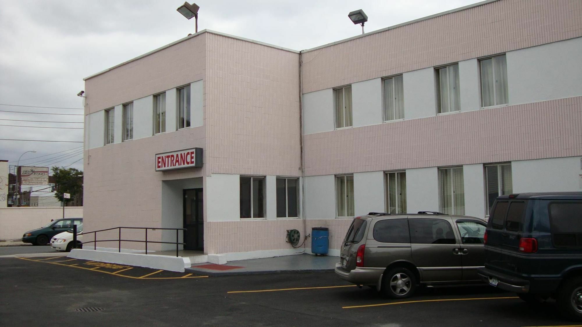 Riviera Motor Inn Brooklyn Nova Iorque Exterior foto